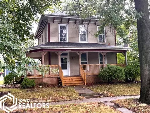516 2nd Ave E, Oskaloosa, IA 52577