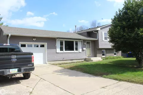 1065 Center Ave, Garner, IA 50438