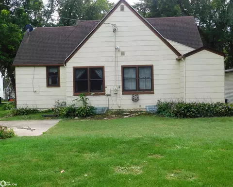 Exterior - 1420 3rd Ave S, Denison, IA 51442 photo 3 of 6