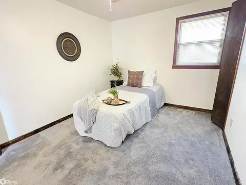 210 E Taft St, Manly, IA 50456 photo 17