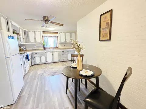 210 E Taft St, Manly, IA 50456 photo 12