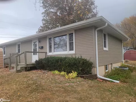 706 N Webster St, Mount Ayr, IA 50854