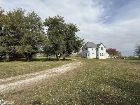 2510 Washington Ave, Eagle Grove, IA 50533