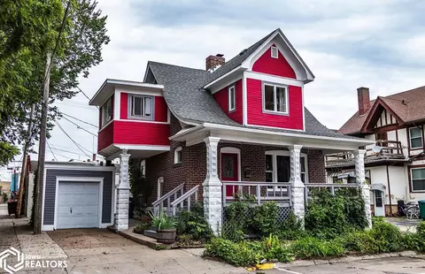 103 W Washington Ave, Fairfield, IA 52556