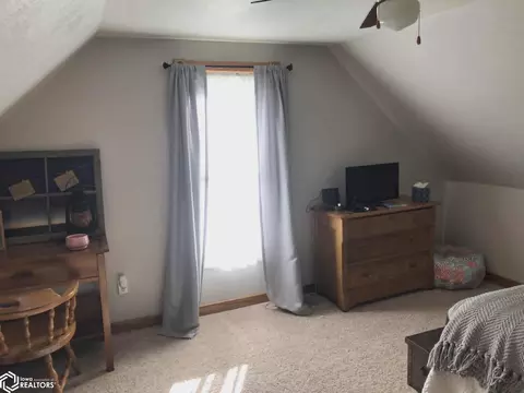 Bedroom - 313 E 3rd St, Arthur, IA 51431 photo 3 of 7
