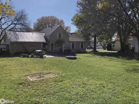 Exterior - 313 E 3rd St, Arthur, IA 51431 photo 3 of 5