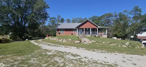 1980 Libertyville Rd, Fairfield, IA 52556