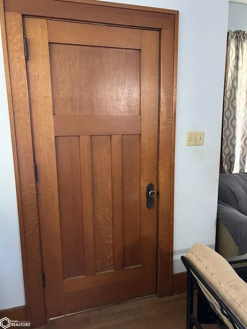 Entry Way - 511 E 5th St, Atlantic, IA 50022 photo 1 of 5