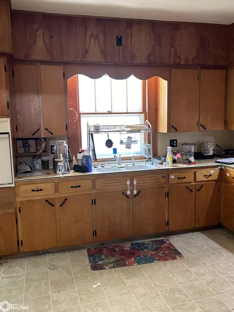 Kitchen - 511 E 5th St, Atlantic, IA 50022 photo 1 of 1