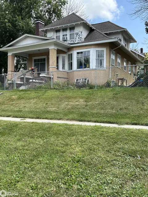 Exterior - 511 E 5th St, Atlantic, IA 50022 photo 3 of 4
