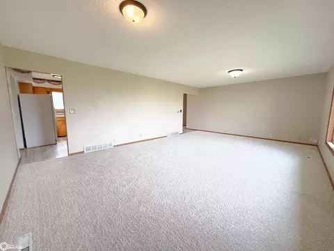Living - 1330 Sunset Dr, Hampton, IA 50441 photo 1 of 5