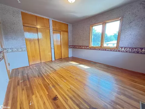 Bedroom - 1330 Sunset Dr, Hampton, IA 50441 photo 1 of 9