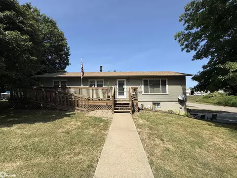 339 E Madison St, Centerville, IA 52544 photo 2