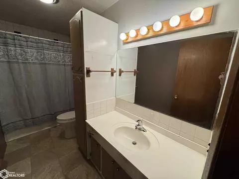 339 E Madison St, Centerville, IA 52544 photo 20