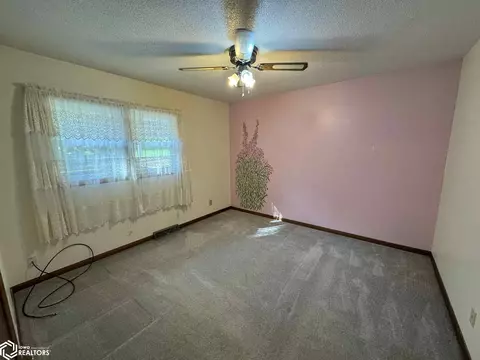 339 E Madison St, Centerville, IA 52544 photo 17