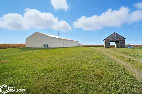 11316 250th St, Grundy Center, IA 50627