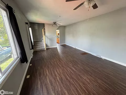 Living - 301 E Walsh St, Centerville, IA 52544 photo 2 of 4