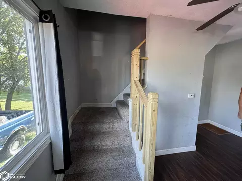 Entry Way - 301 E Walsh St, Centerville, IA 52544 photo 1 of 3