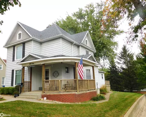 422 Ann St, Manning, IA 51455