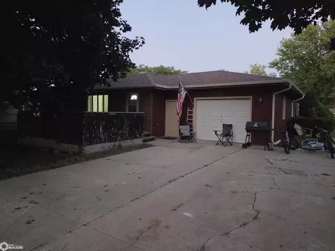 107 N Eugene St N, Orient, IA 50858