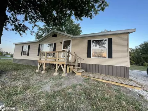 310 W North, Moravia, IA 52571