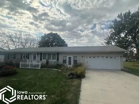 308 4th St S, Dakota City, IA 50529