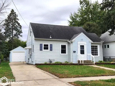 727 2nd St SW, Mason City, IA 50401