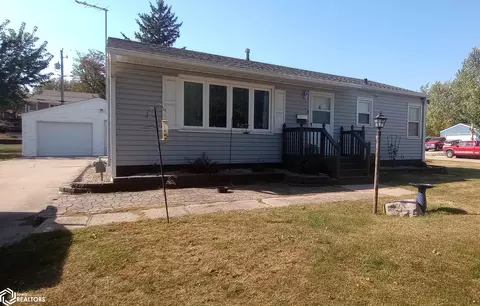 1927 Tama St, Boone, IA 50036