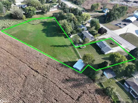 2509 E Bremer Ave, Waverly, IA 50677