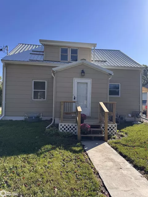 1806 Custer St, Iowa Falls, IA 50126