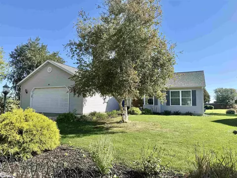 3002 S 8th St, Marshalltown, IA 50158