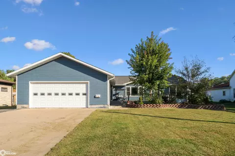 2106 Mason Rd, Burlington, IA 52601