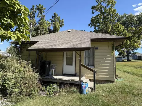 2021 S Main St, Centerville, IA 52544