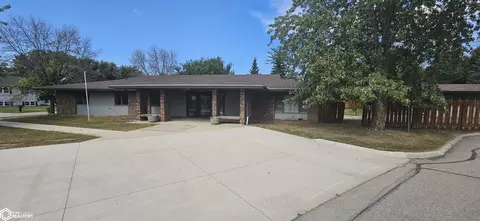 101 Kellys Ct, Forest City, IA 50436