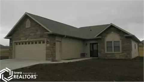1704 E Ashford Cir, Mount Pleasant, IA 52641