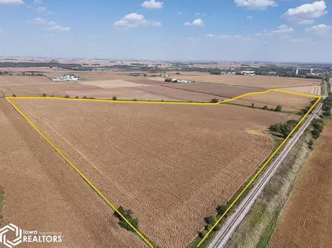 Uu Avenue, Ackley, IA 50601