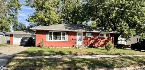 1108 Willow Ln, Iowa Falls, IA 50126