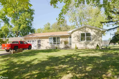 2604 Sunnyside Ave, Burlington, IA 52601