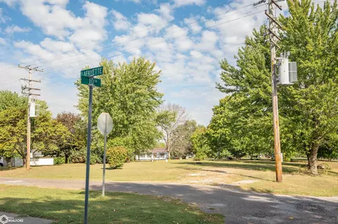 945 Lafayette St, Warsaw, IL 62379