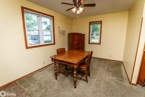 Dining - 707 Circle Dr, Conrad, IA 50621 photo 2 of 3