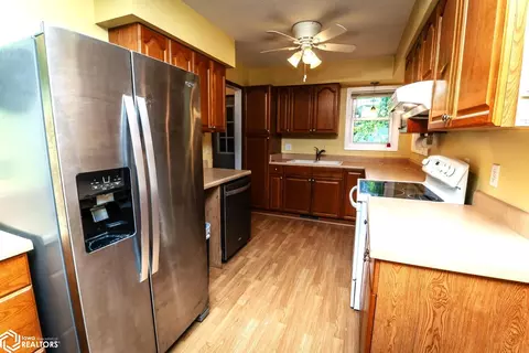 Kitchen - 707 Circle Dr, Conrad, IA 50621 photo 1 of 5