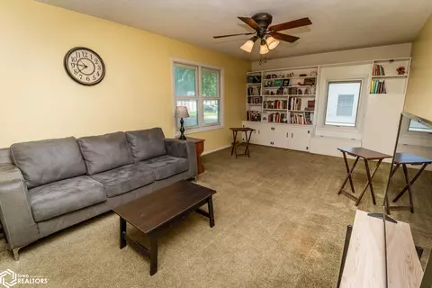 Living - 707 Circle Dr, Conrad, IA 50621 photo 2 of 5