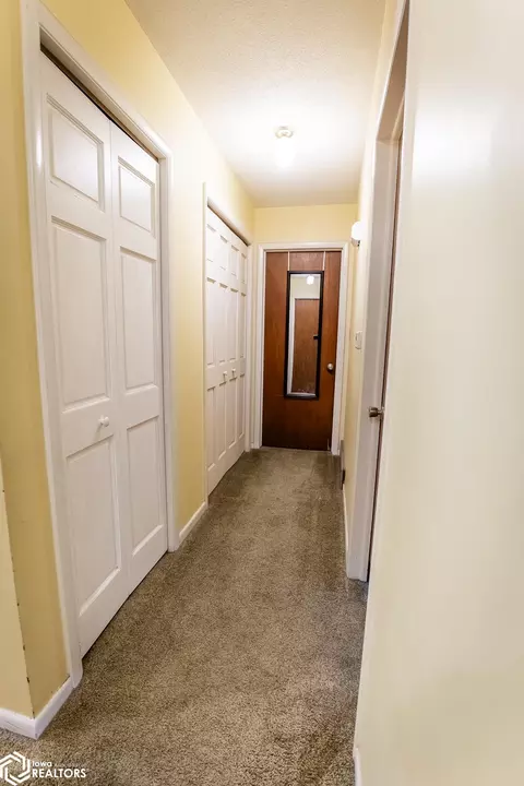 Entry Way - 707 Circle Dr, Conrad, IA 50621 photo 2 of 2