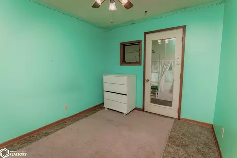 Bedroom - 707 Circle Dr, Conrad, IA 50621 photo 6 of 9