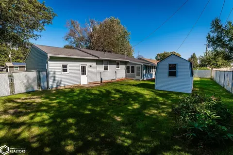Exterior - 707 Circle Dr, Conrad, IA 50621 photo 2 of 12