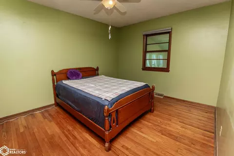 Bedroom - 707 Circle Dr, Conrad, IA 50621 photo 1 of 9