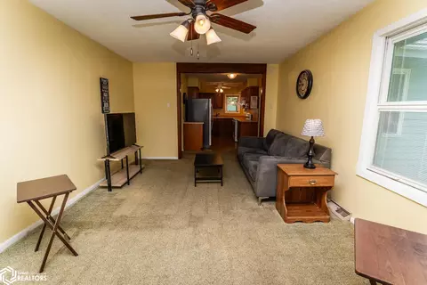 Living - 707 Circle Dr, Conrad, IA 50621 photo 4 of 5