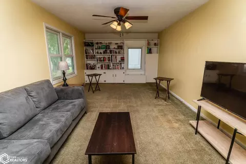 Living - 707 Circle Dr, Conrad, IA 50621 photo 1 of 5