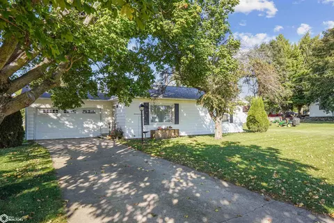 109 N Lincoln St, Conrad, IA 50621