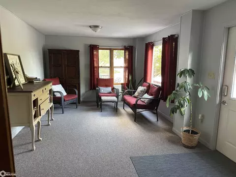 701 Broad St, Keosauqua, IA 52565 photo 5